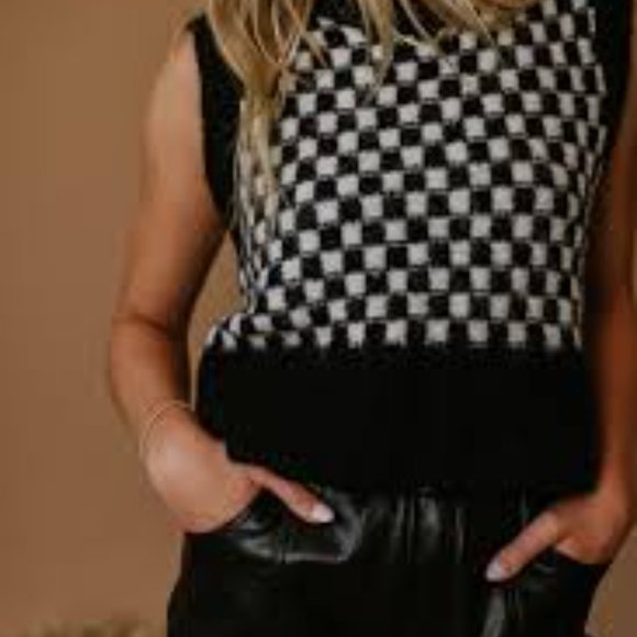 B&W Checkered Sweater Vest - Picture 1 of 5